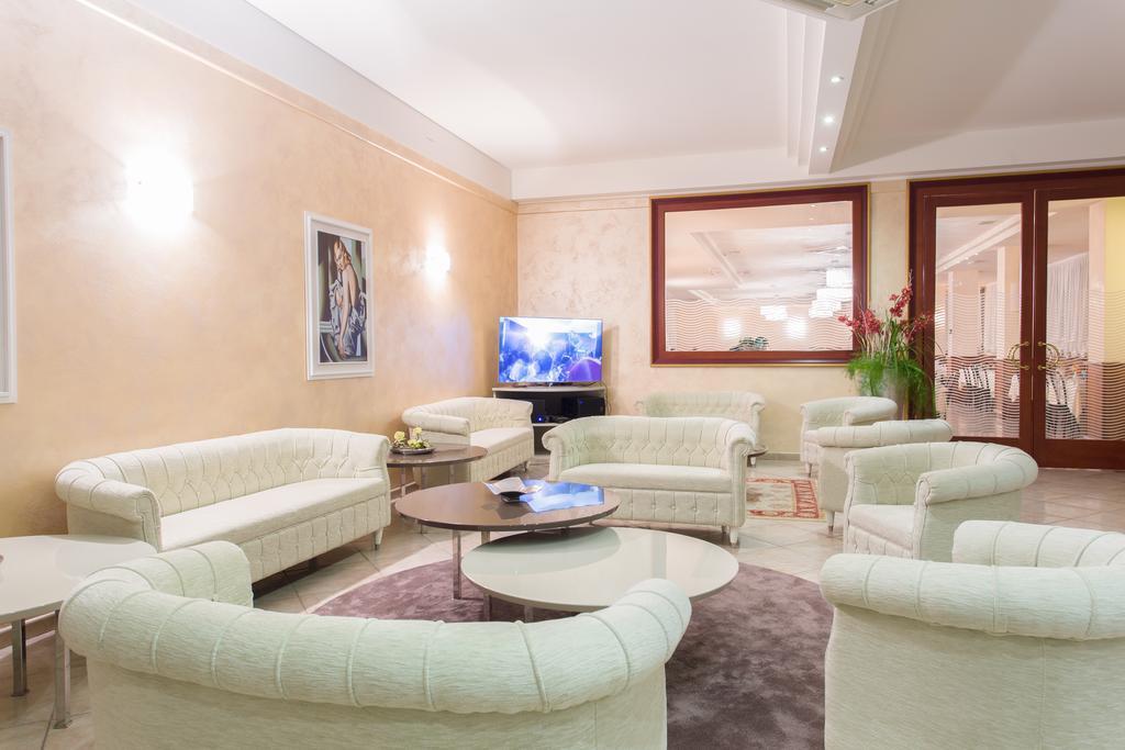 Hotel Continental Gatteo a Mare Extérieur photo